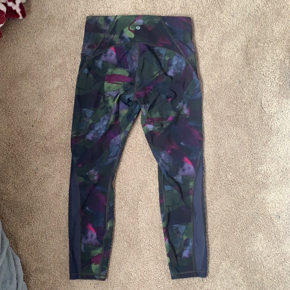 Lululemon multicolor leggings - Picture 3 of 12
